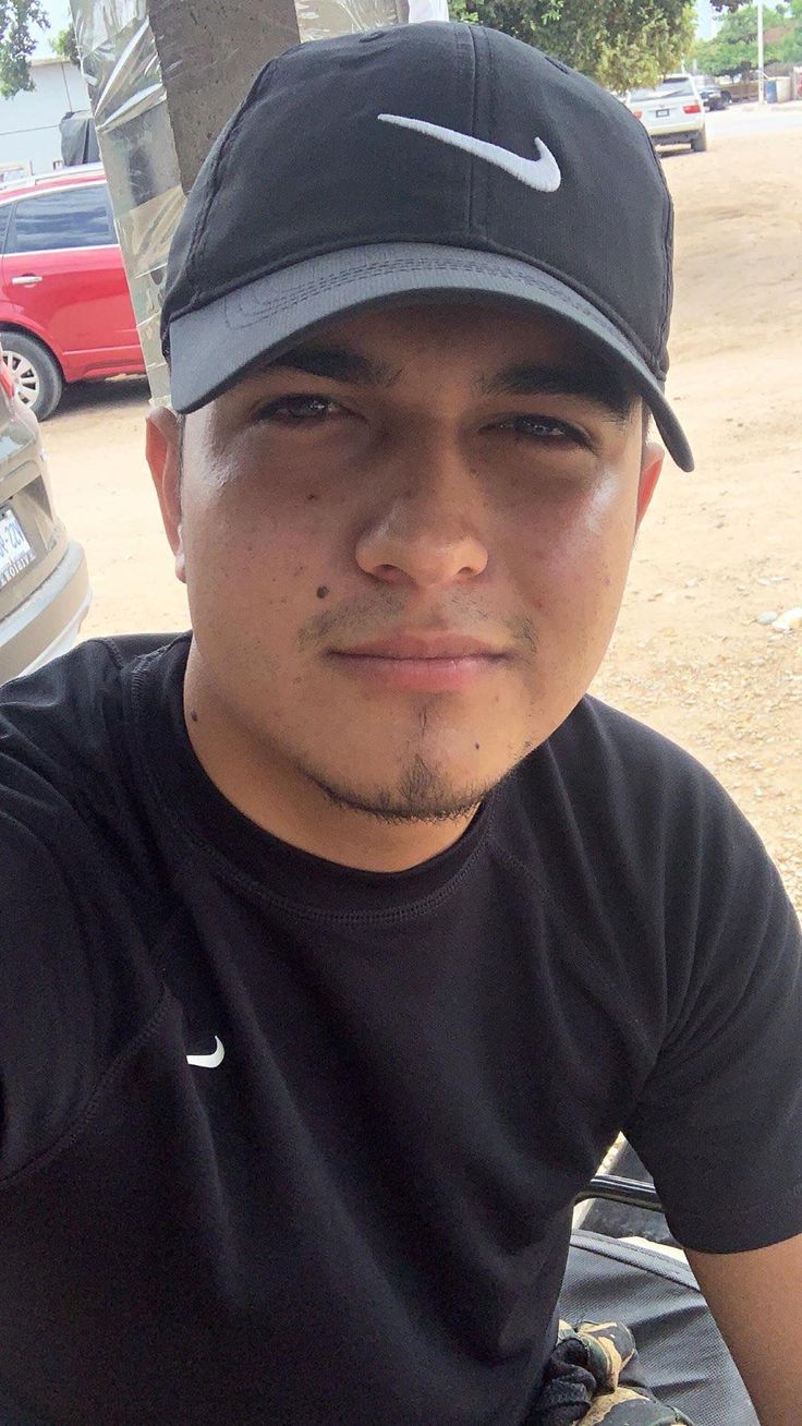 <em>Elias Castillo M.</em>